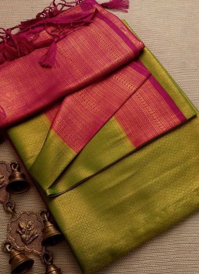 Eye Catching Fluorescent Green Weaving Soft Silk Kubera Pattu Saree