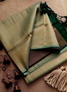 Fantastic Green Weaving Soft Silk Kubera Pattu Saree